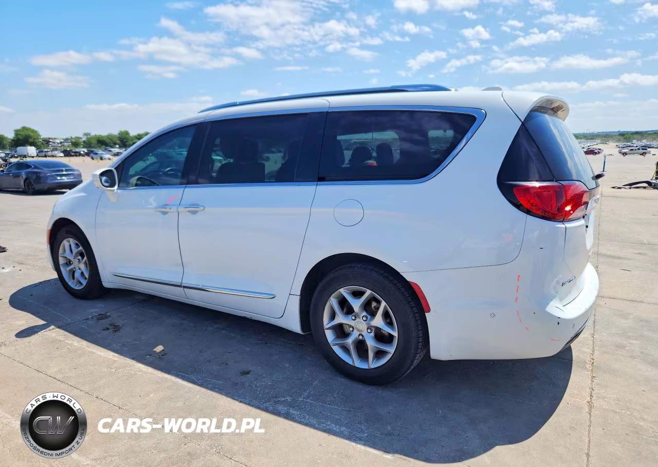 2019 Chrysler Pacifica Touring L Plus VIN:2C4RC1EG7KR549956 - 2