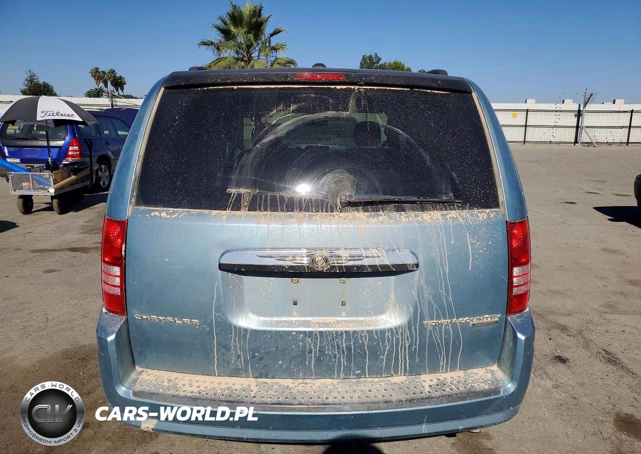 2010 Chrysler Town & Country Touring VIN:2A4RR5D17AR243514 - 6