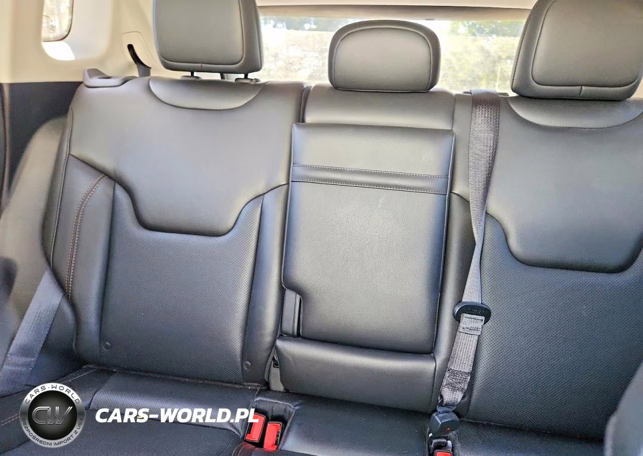 2018 Jeep Compass VIN:3C4NJCCB6JT240305 - 10