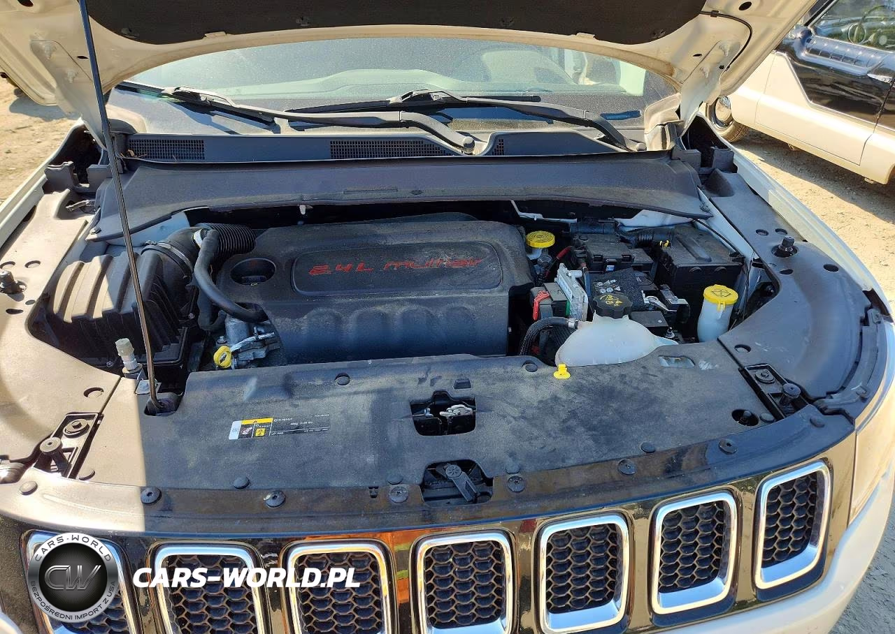 2018 Jeep Compass VIN:3C4NJCCB6JT240305 - 12