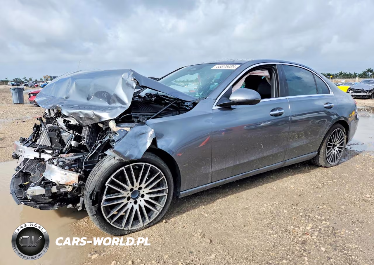 2024 Mercedes-Benz C 300 – zdjęcie 1 z 13
