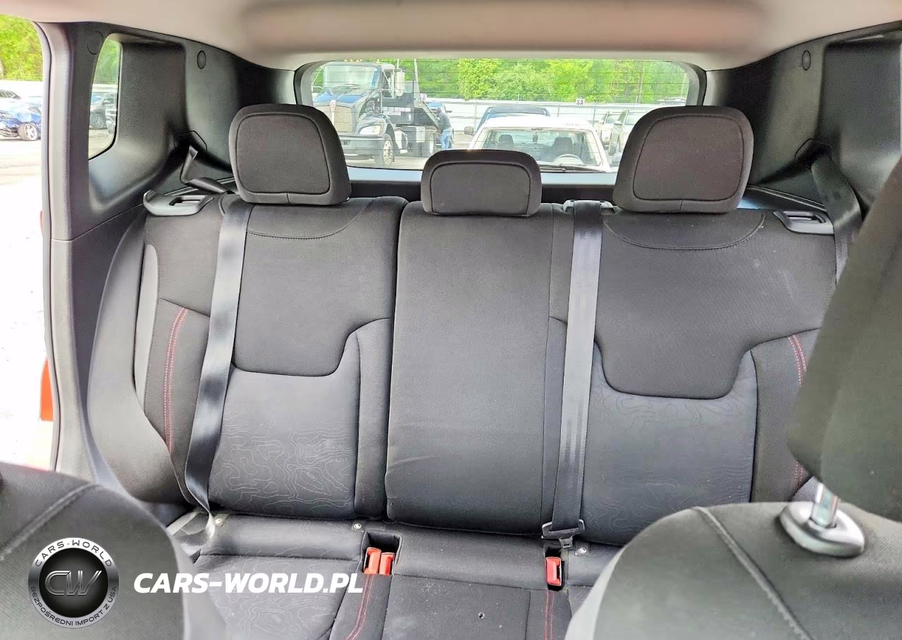 2017 Jeep Renegade Trailhawk VIN:ZACCJBCB0HPG41268 - 10