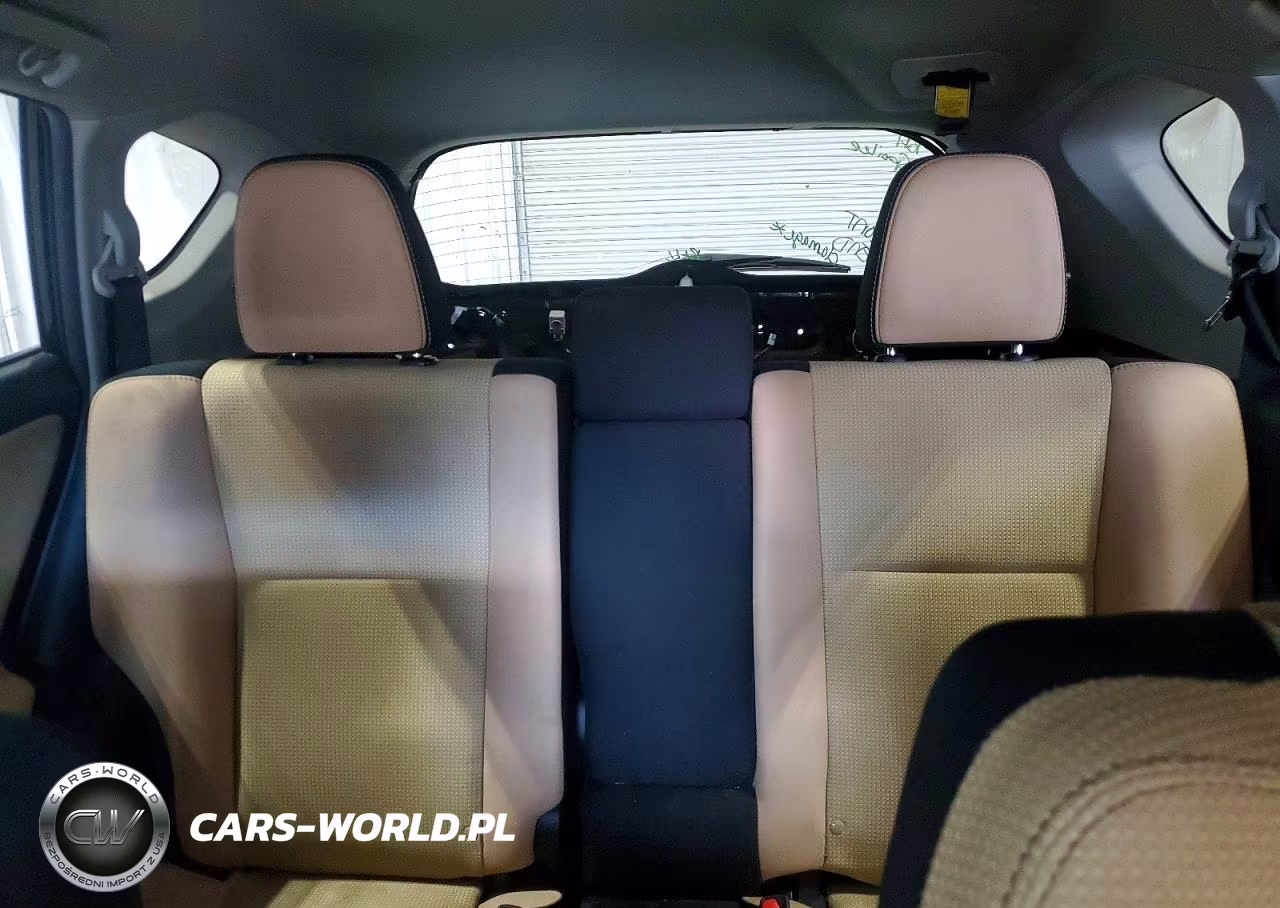 2016 Toyota Rav4 Xle VIN:2T3RFREVXGW447424 - 10