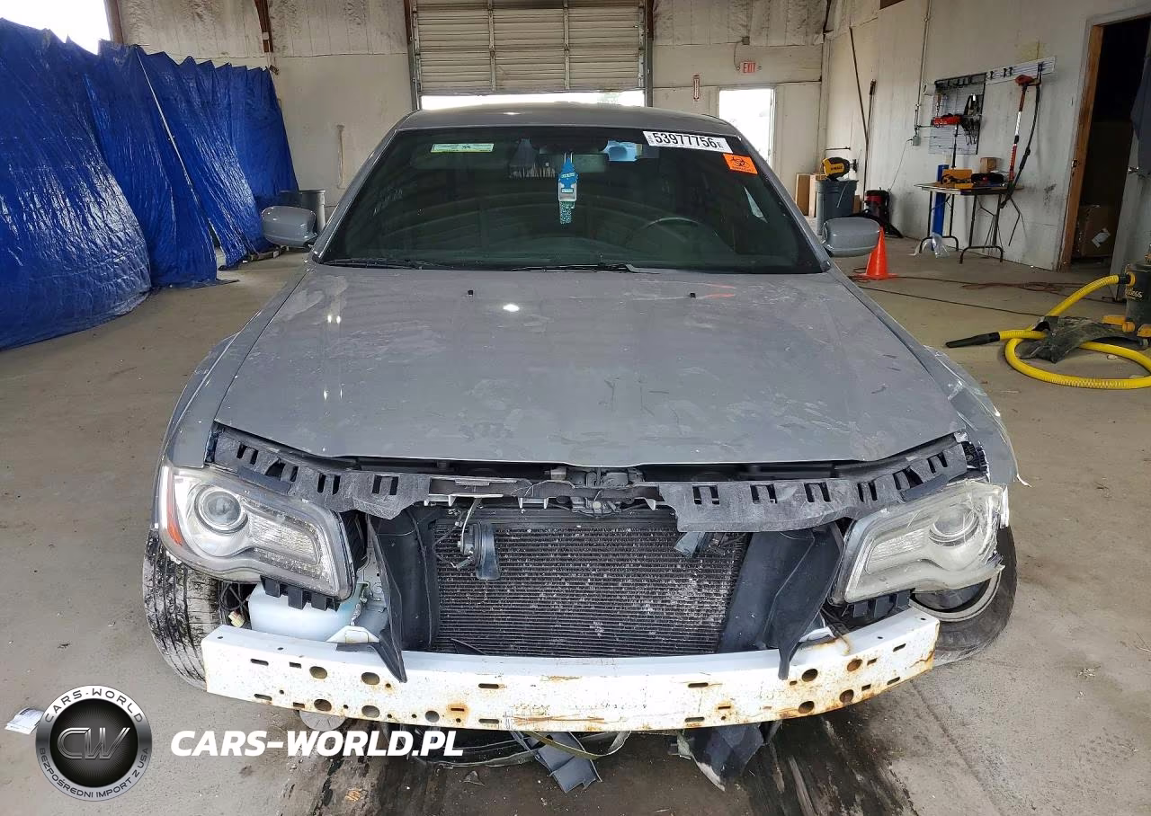 2012 Chrysler 300 VIN:2C3CCAAG7CH312715 - 5