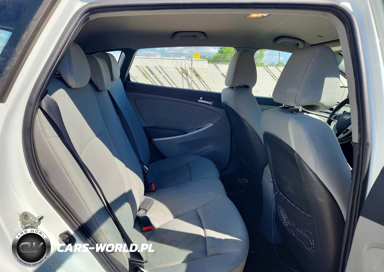 2013 Hyundai Accent Se VIN:KMHCU5AE7DU070274 - 10