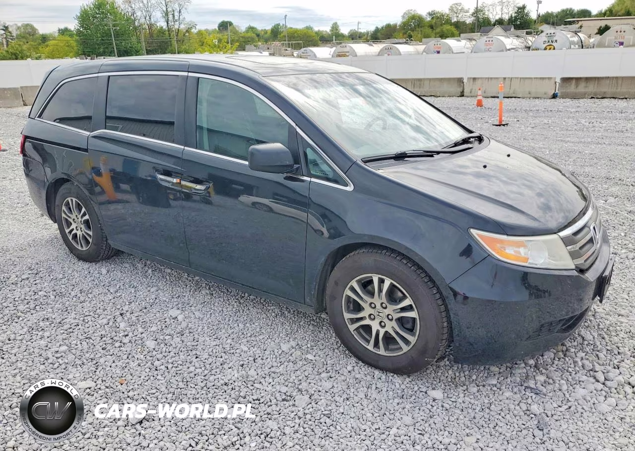 2013 Honda Odyssey Exl VIN:5FNRL5H68DB031122 - 4