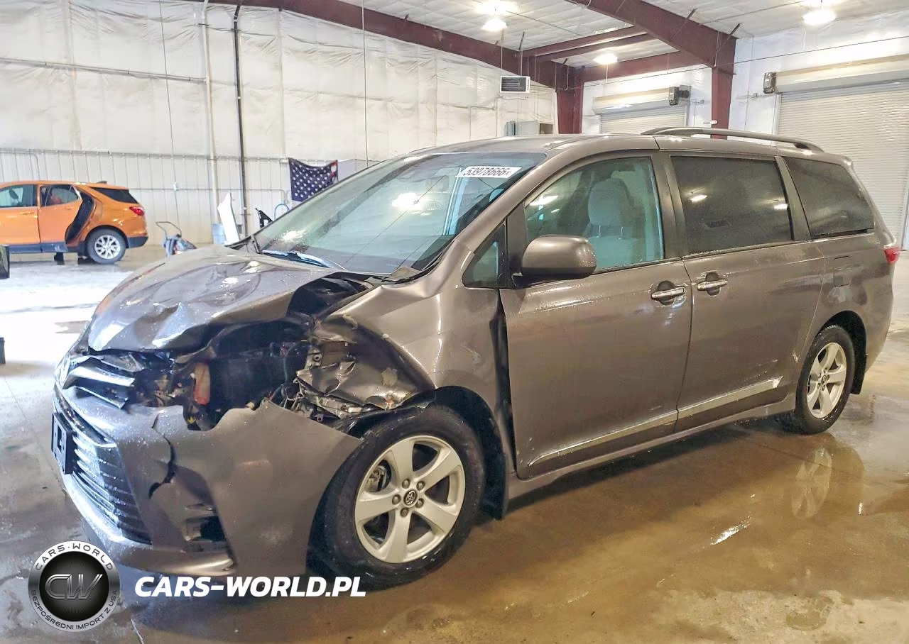 2020 Toyota Sienna Le