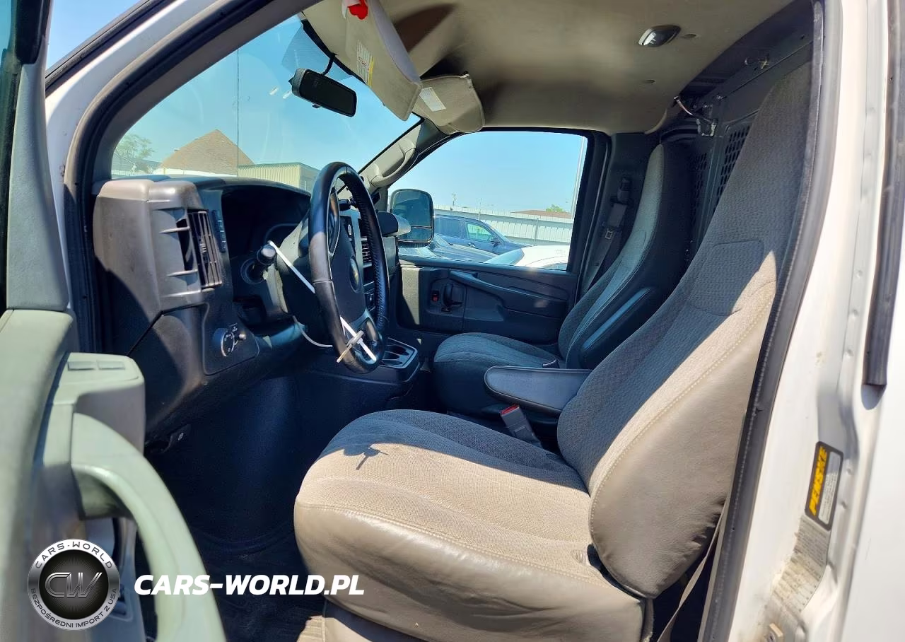 2015 Chevrolet Express G2500 VIN:1GCWGFCG0F1114181 - 7