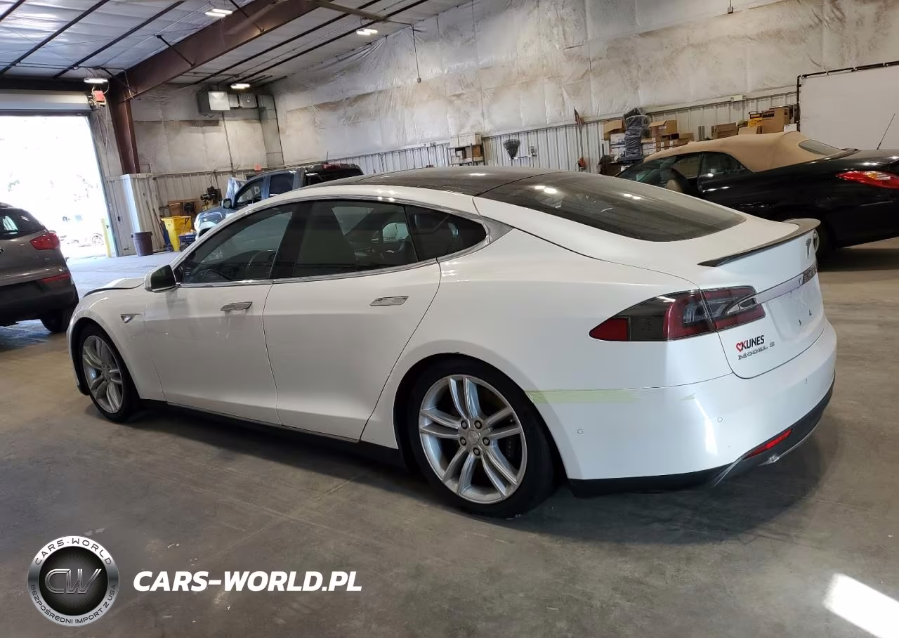 2016 Tesla Model S VIN:5YJSA1E25GF128509 - 2