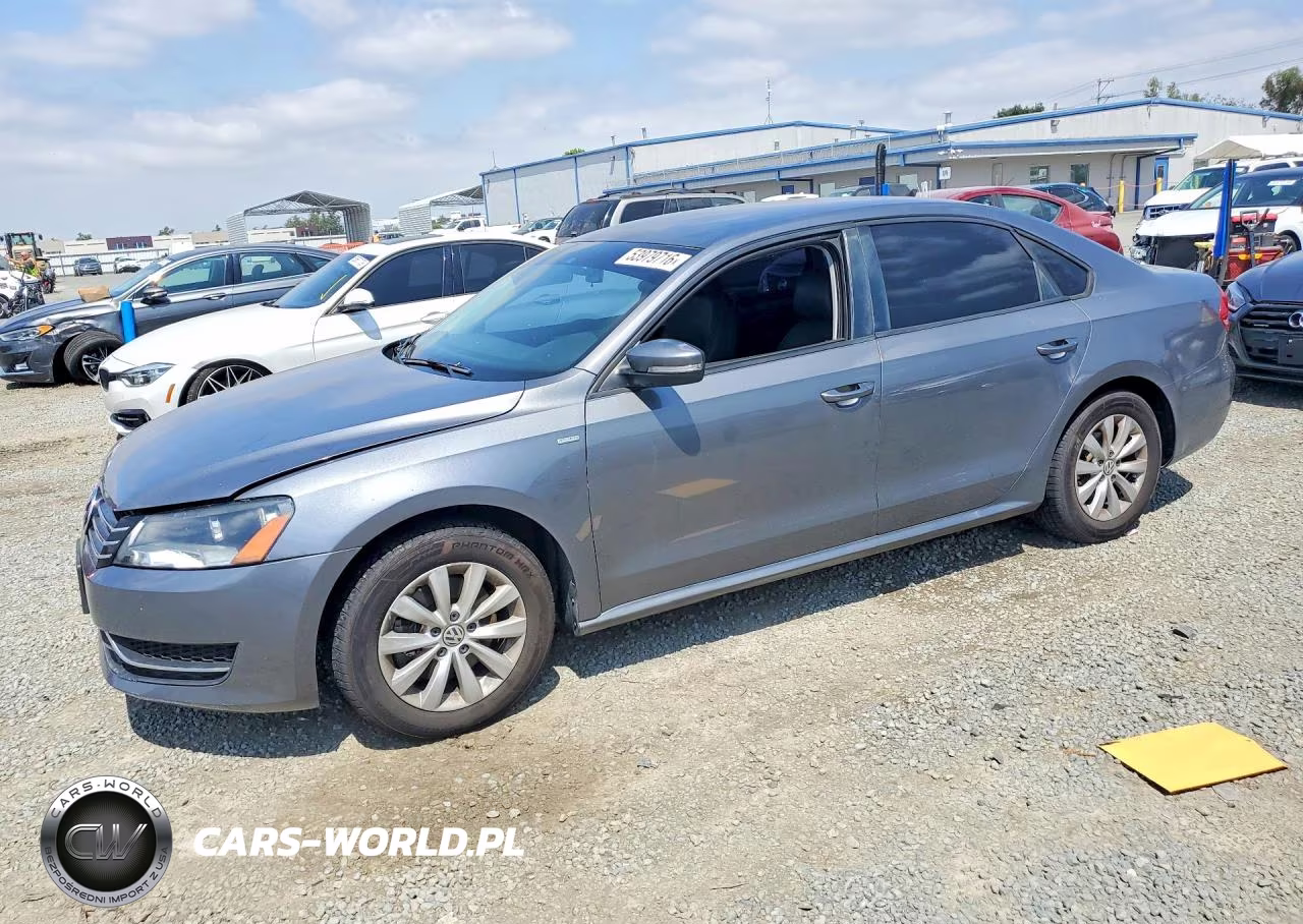 2014 Volkswagen Passat S – zdjęcie 1 z 12