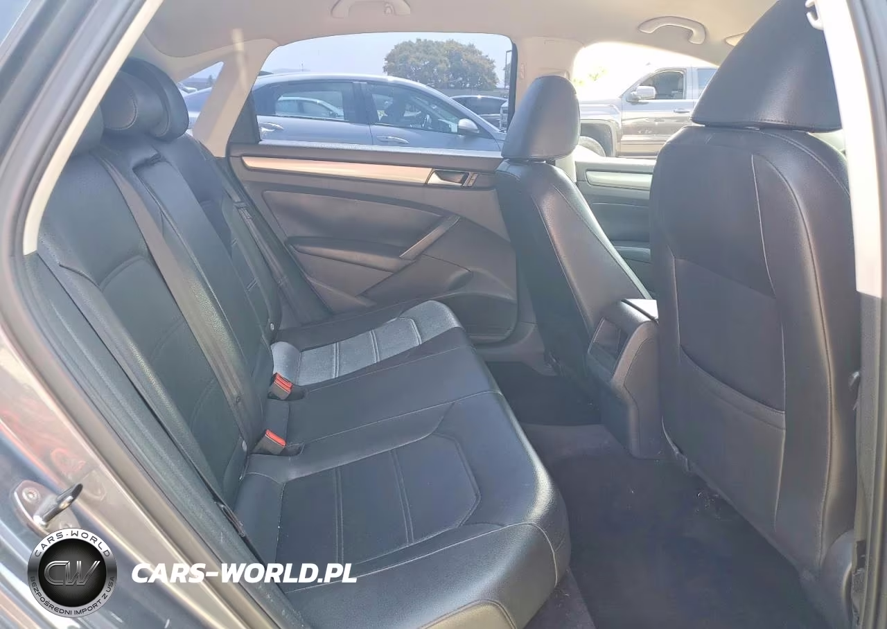 2014 Volkswagen Passat S VIN:1VWAT7A38EC070264 - 10