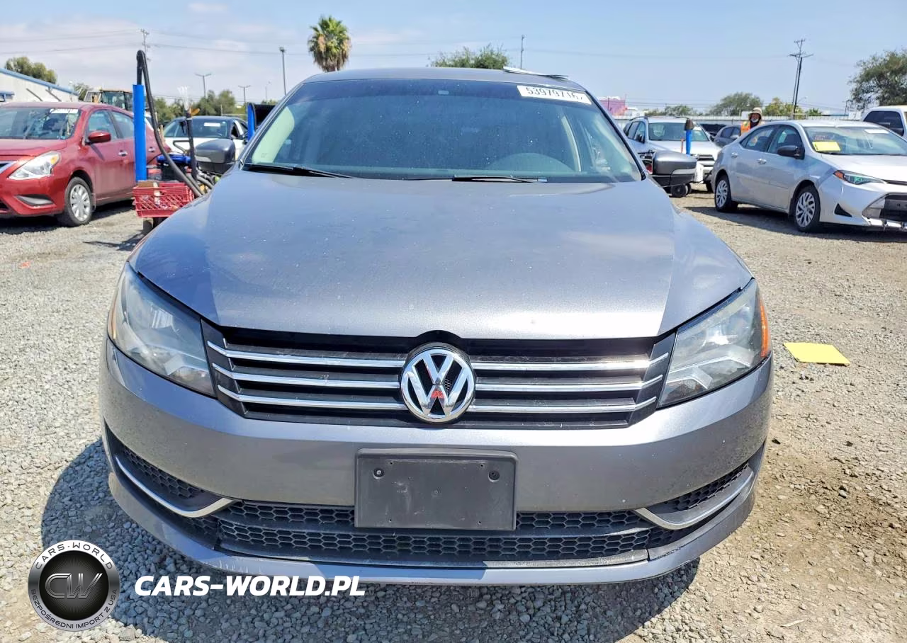 2014 Volkswagen Passat S VIN:1VWAT7A38EC070264 - 5