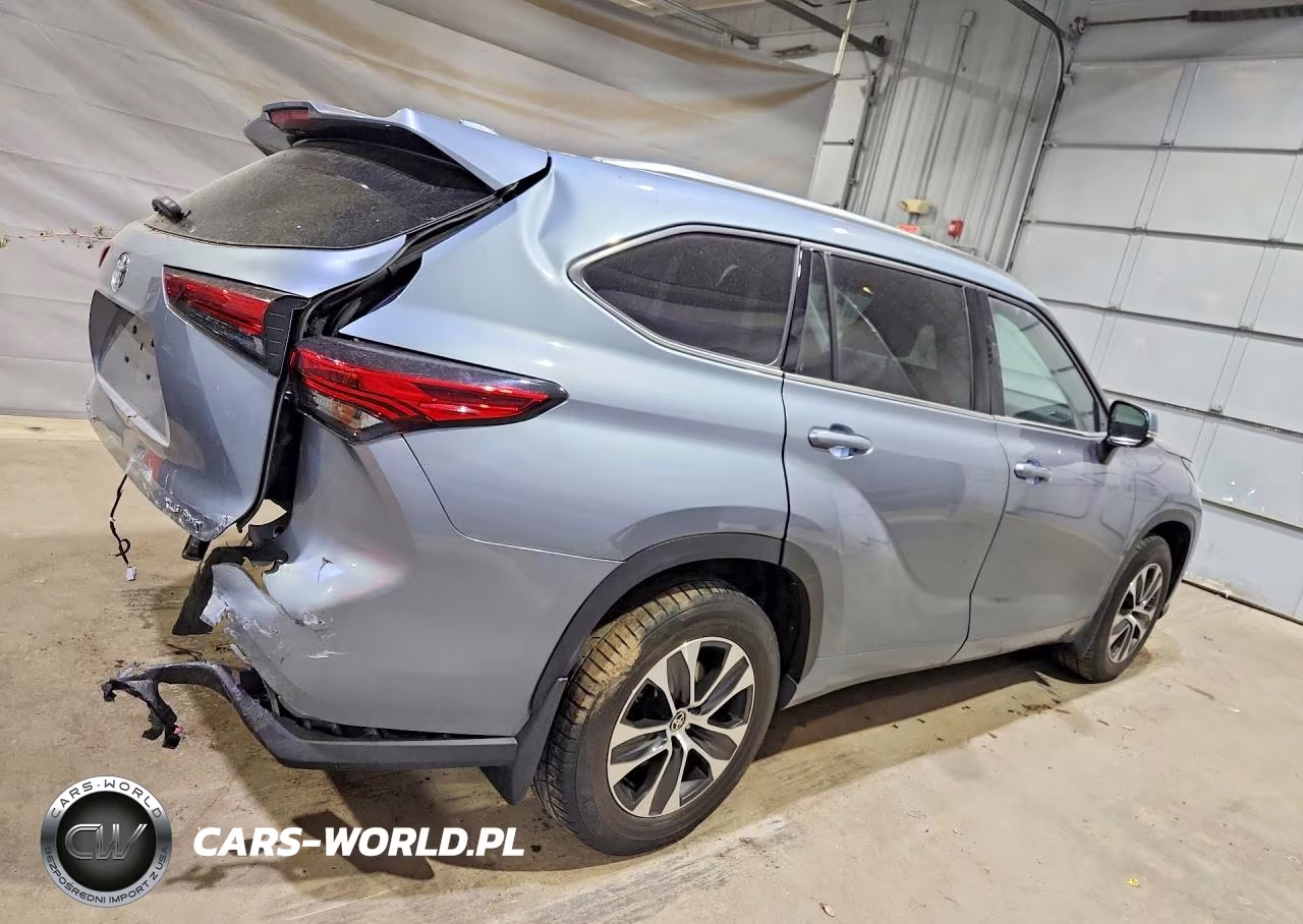 2021 Toyota Highlander Xle VIN:5TDGZRBHXMS088568 - 3