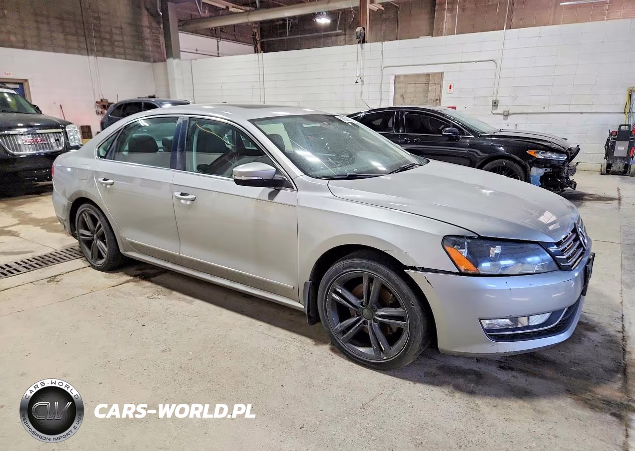 2014 Volkswagen Passat Sel VIN:1VWCN7A36EC062070 - 4