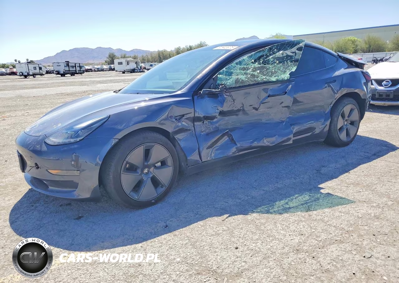 2023 Tesla Model 3 – zdjęcie 1 z 13