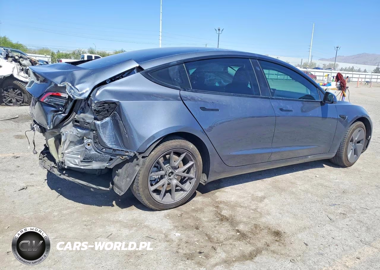2023 Tesla Model 3 VIN:5YJ3E1EA9PF707938 - 3