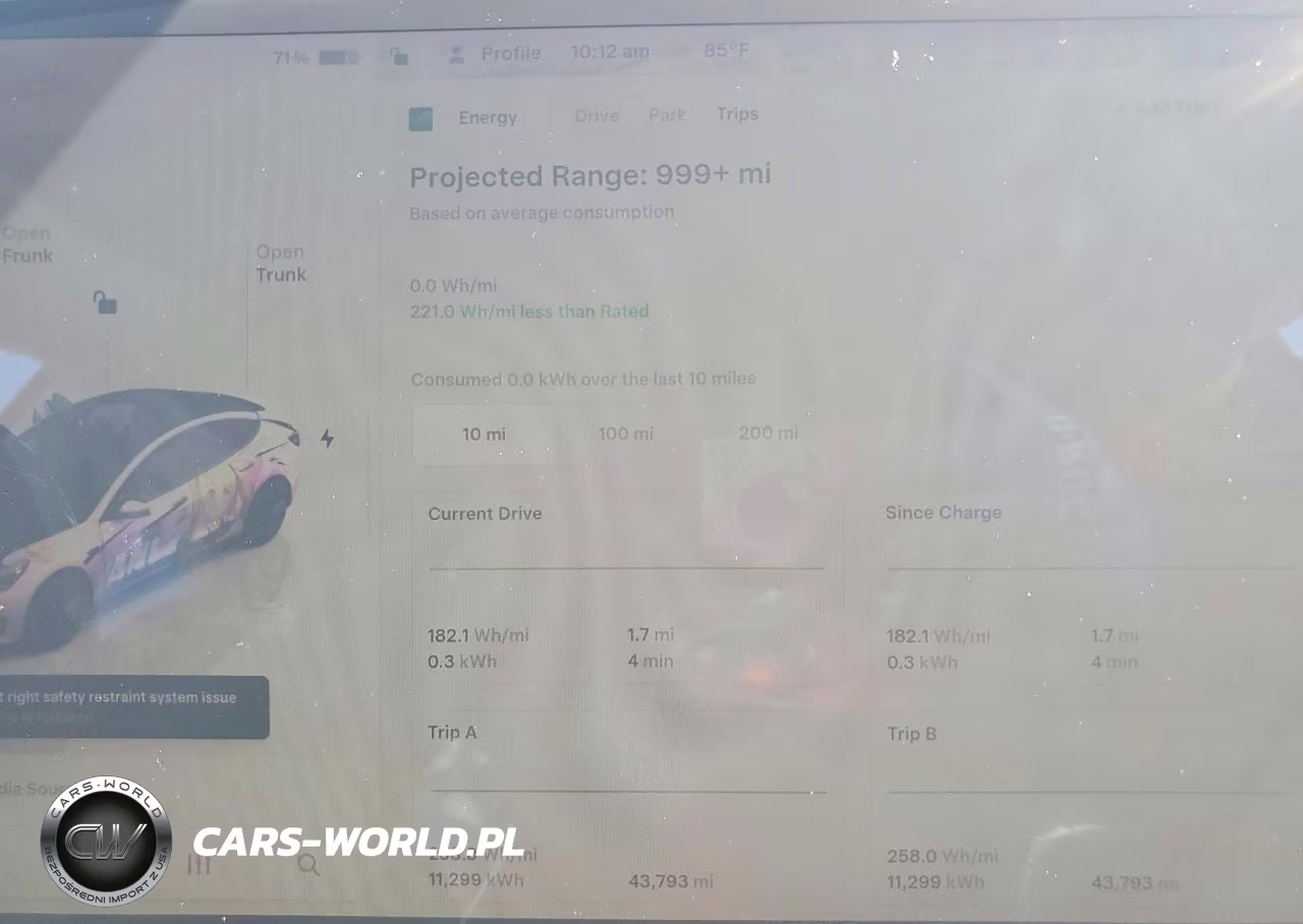 2023 Tesla Model 3 VIN:5YJ3E1EA9PF707938 - 9