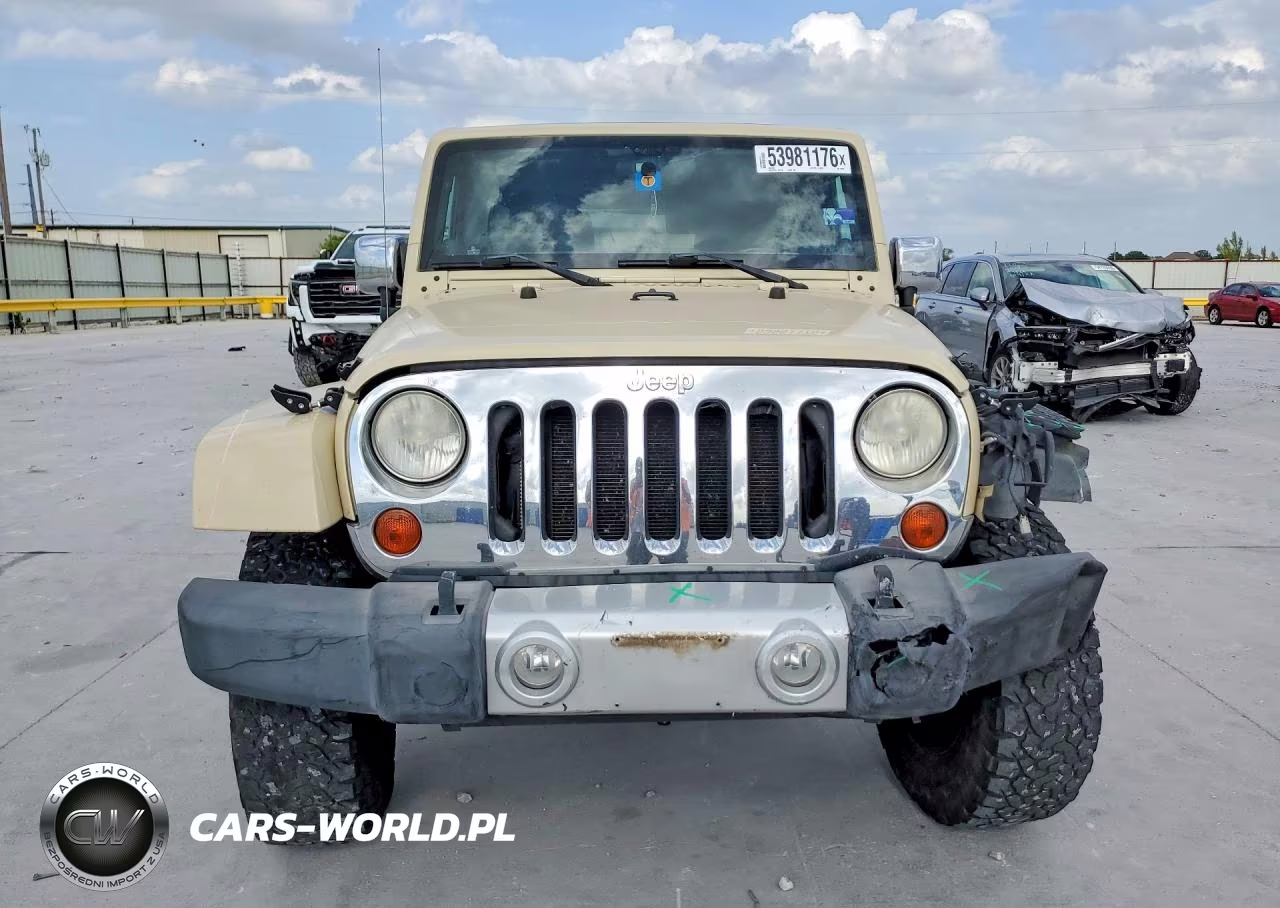2011 Jeep Wrangler Unlimited Sahara VIN:1J4BA5H17BL632666 - 5