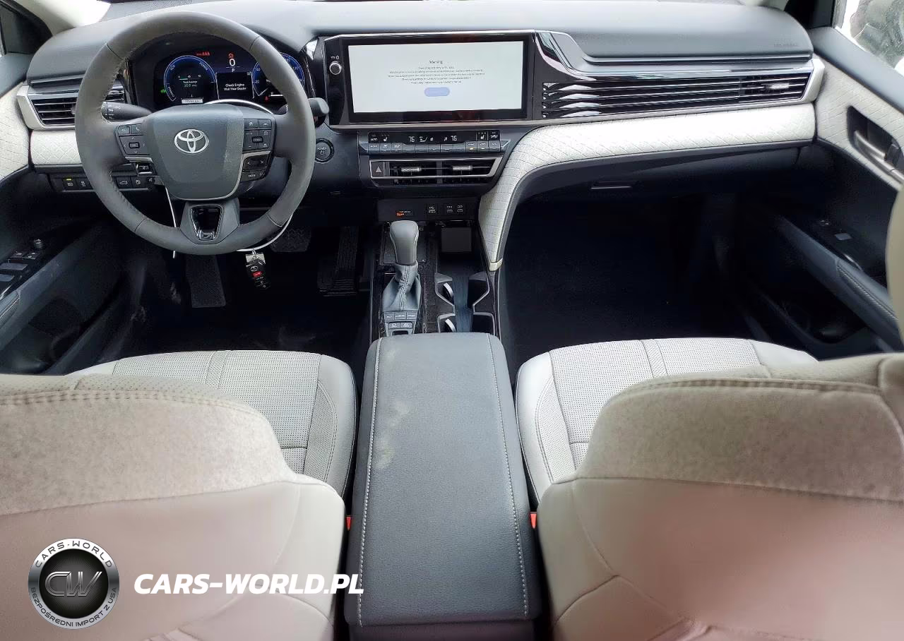 2026 Toyota Camry Xle VIN:4T1DAACK5TU728892 - 8