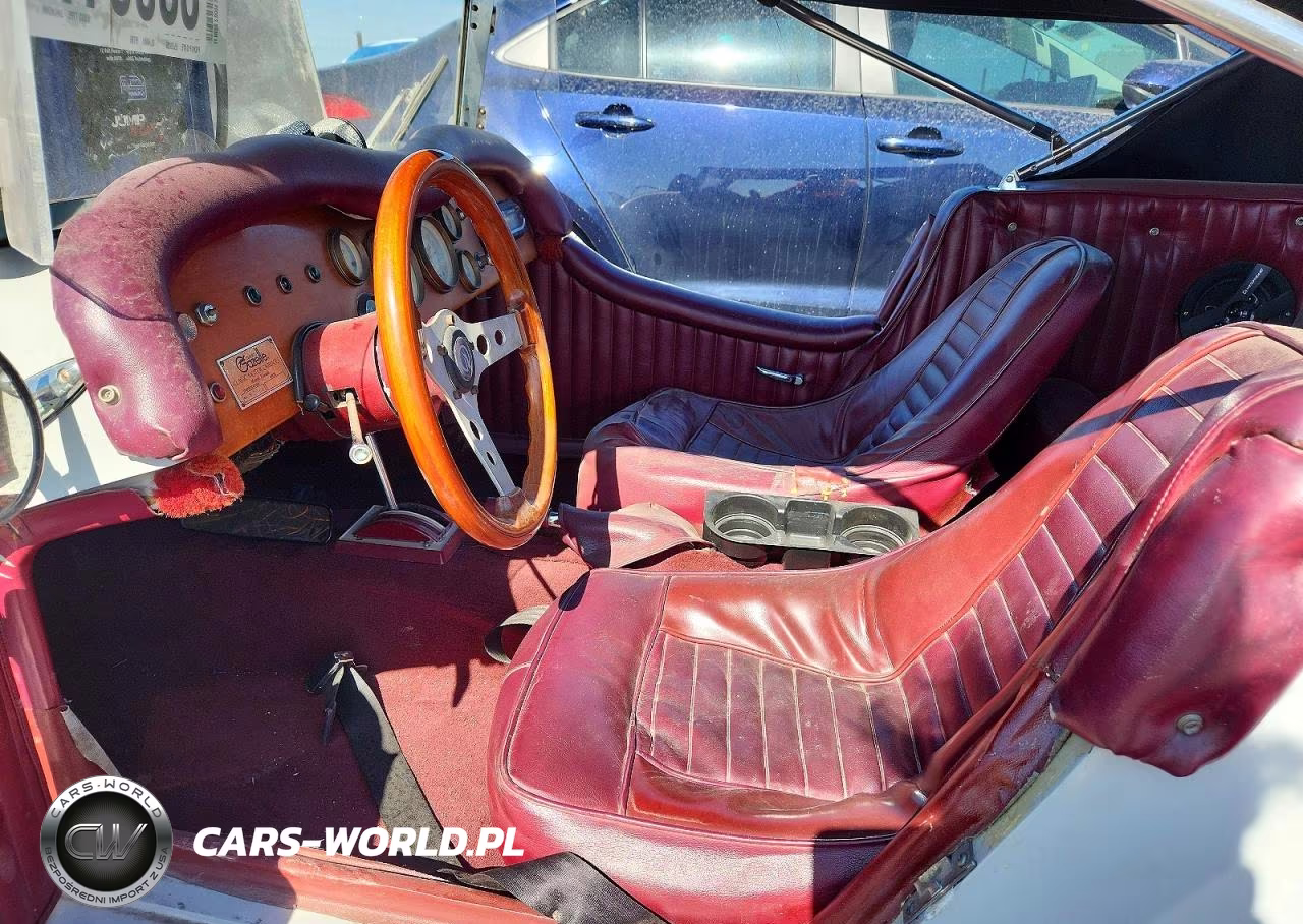 1984 Mercedes-Benz 2 Door Sed VIN:B7729 - 7