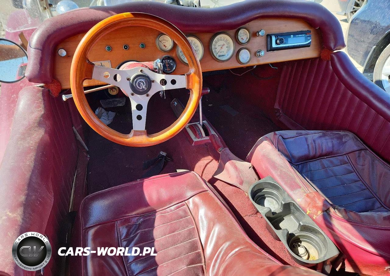 1984 Mercedes-Benz 2 Door Sed VIN:B7729 - 8