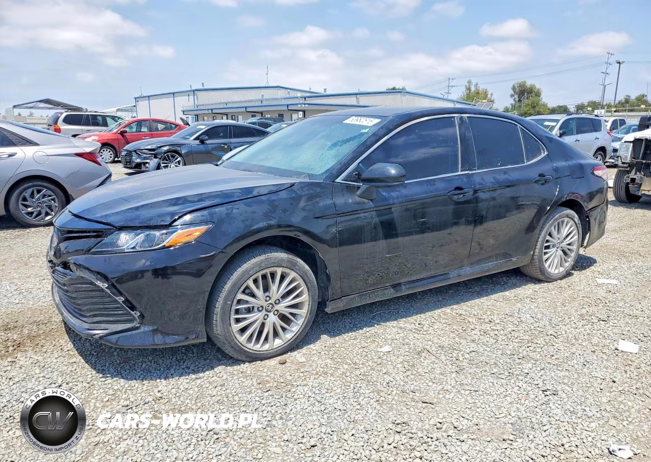 2019 Toyota Camry Hybrid Xle – zdjęcie 1 z 12
