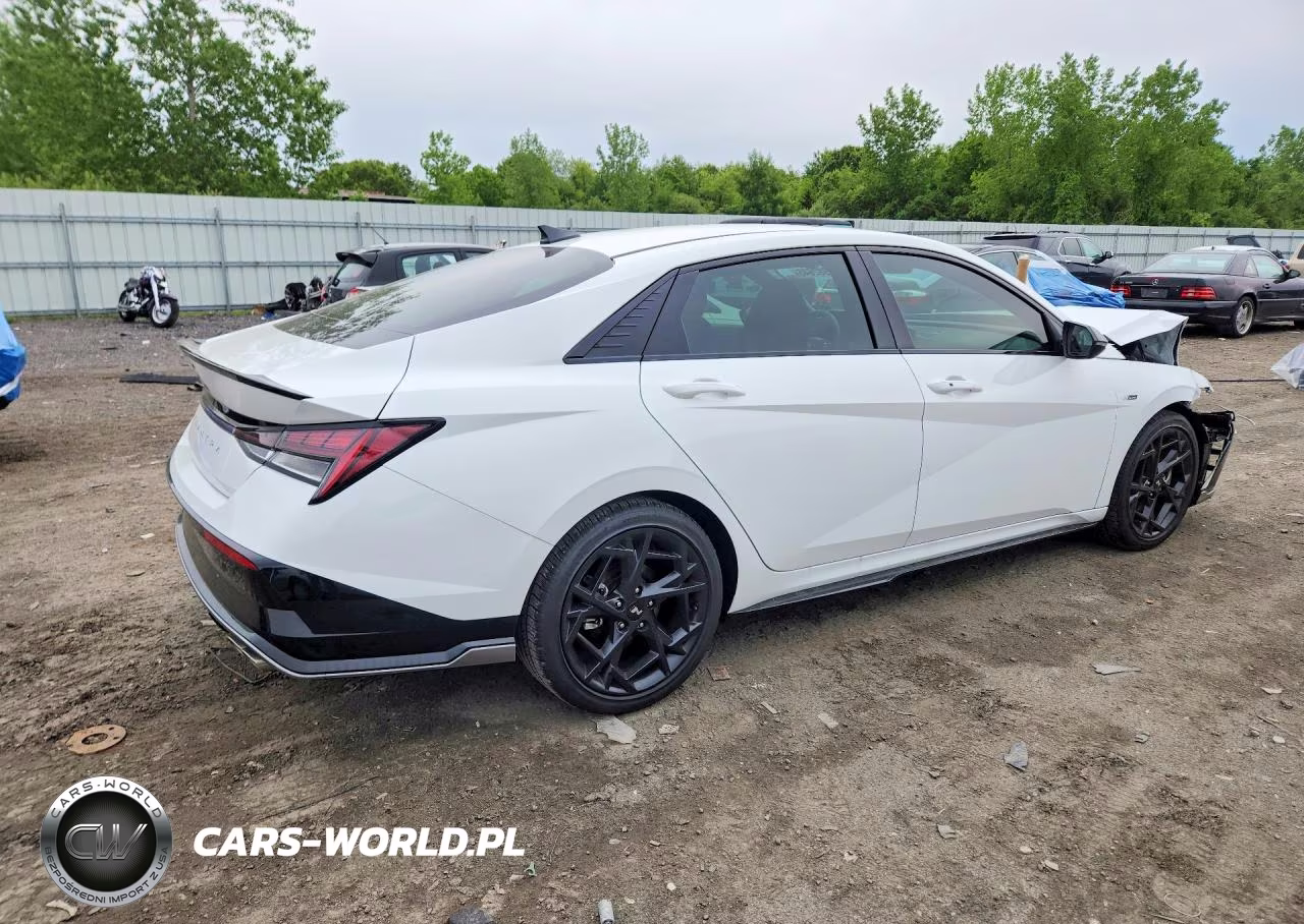 2026 Hyundai Elantra N Line VIN:KMHLR4DFXTU111589 - 3