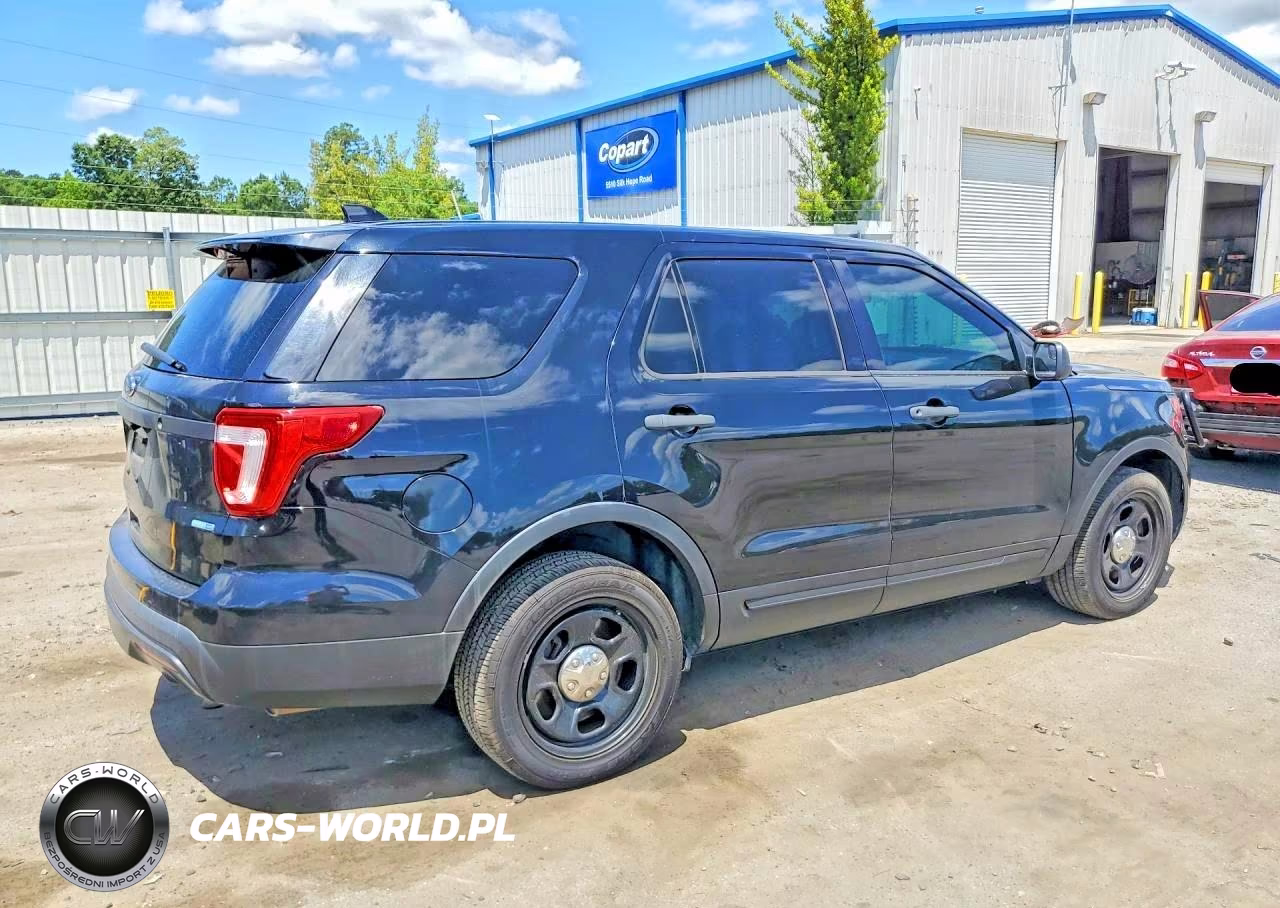 2016 Ford Explorer Police Interceptor VIN:1FM5K8AR0GGC67633 - 3