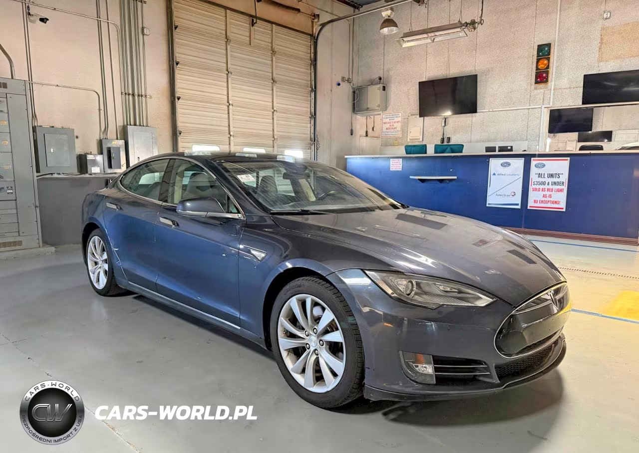 2014 Tesla Model S