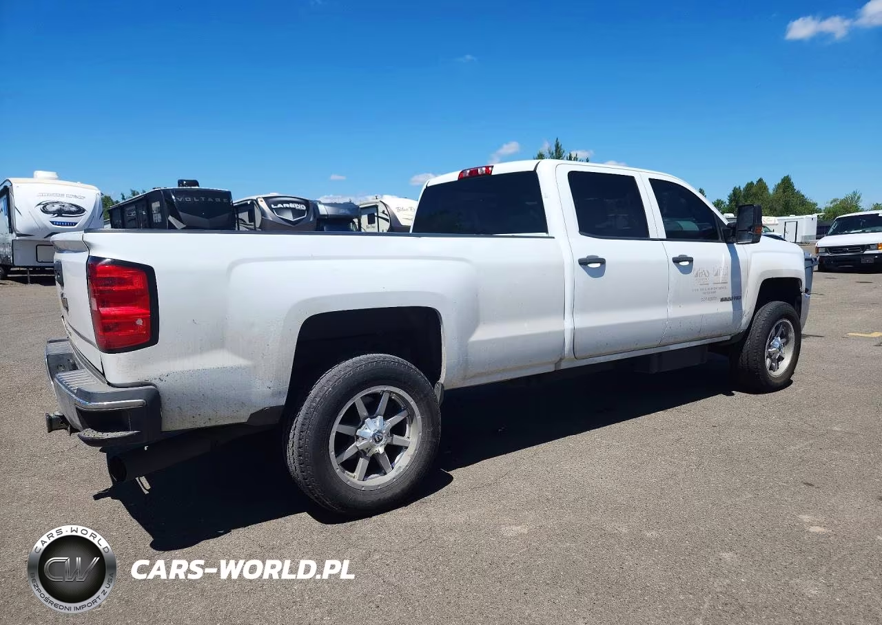 2015 Chevrolet Silverado C3500 VIN:1GC4CYE86FF612537 - 3