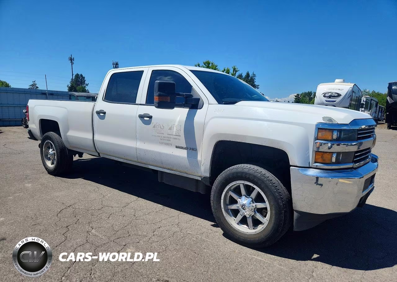 2015 Chevrolet Silverado C3500 VIN:1GC4CYE86FF612537 - 4