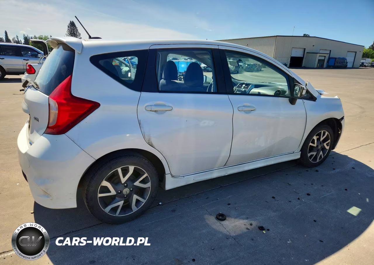 2015 Nissan Versa Note Sr VIN:3N1CE2CPXFL431477 - 3
