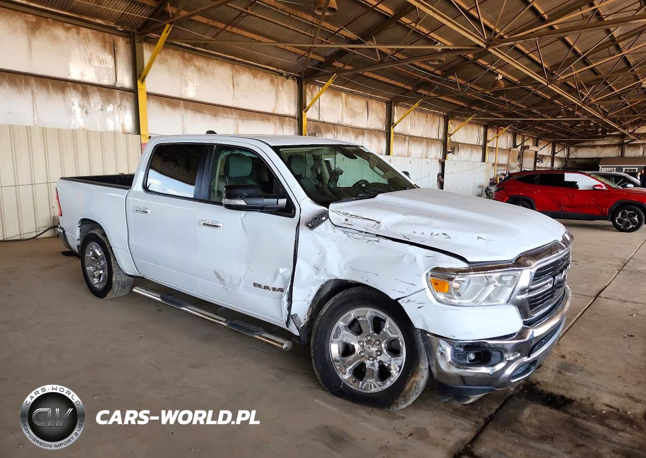 2019 Ram 1500 Big Horn VIN:1C6RREFT0KN543695 - 4