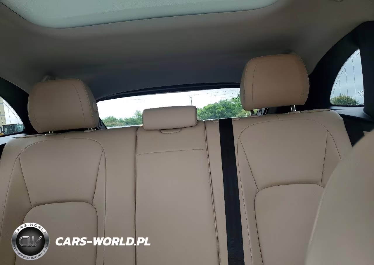 2018 Jaguar F-Pace Premium VIN:SADCJ2EV5JA243619 - 10