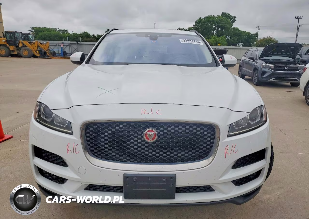 2018 Jaguar F-Pace Premium VIN:SADCJ2EV5JA243619 - 5