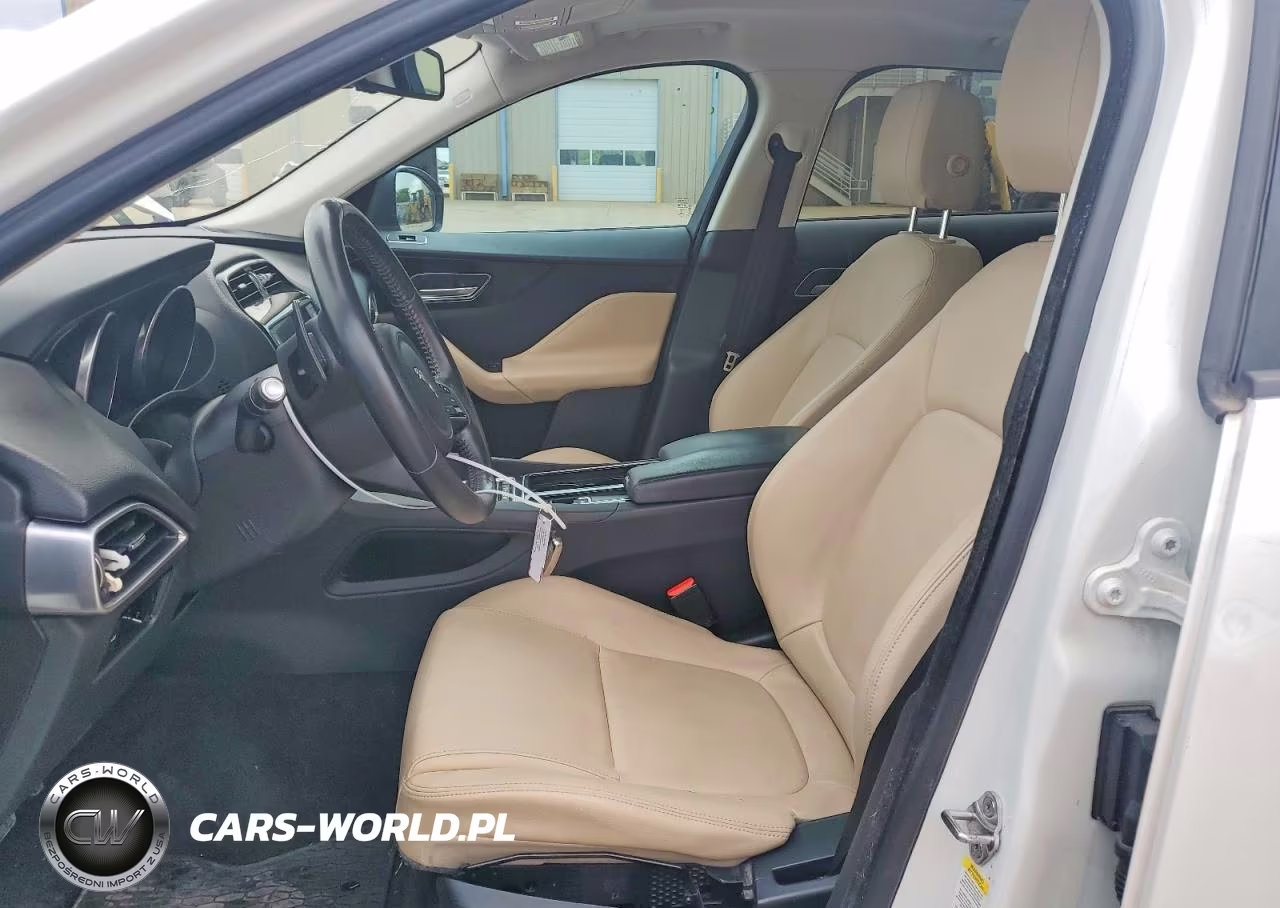 2018 Jaguar F-Pace Premium VIN:SADCJ2EV5JA243619 - 7