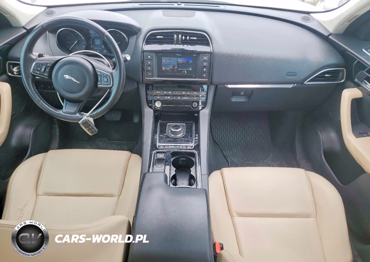 2018 Jaguar F-Pace Premium VIN:SADCJ2EV5JA243619 - 8