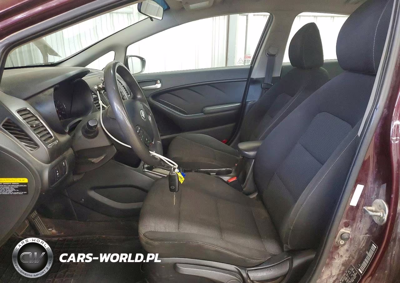 2018 Kia Forte Lx VIN:3KPFK4A76JE270432 - 7