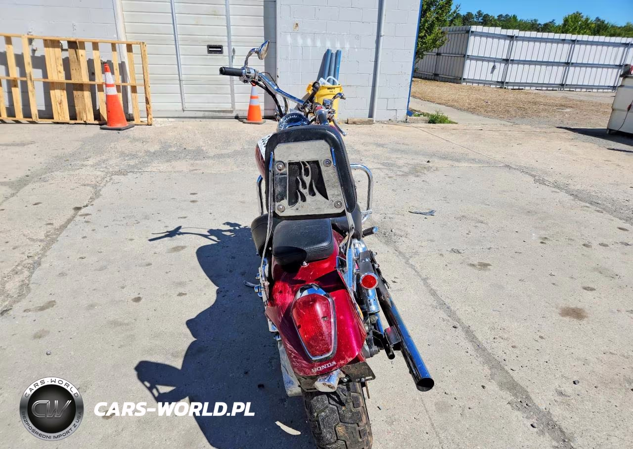 2005 Honda Vtx1300 C VIN:1HFSC55035A104592 - 4