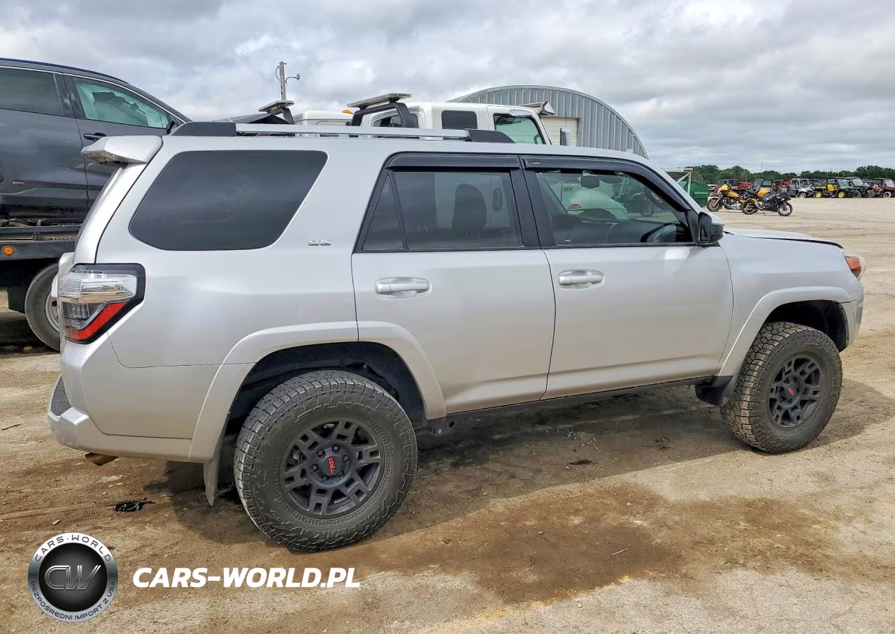 2022 Toyota 4Runner Sr5 VIN:JTEMU5JR0N5993831 - 3