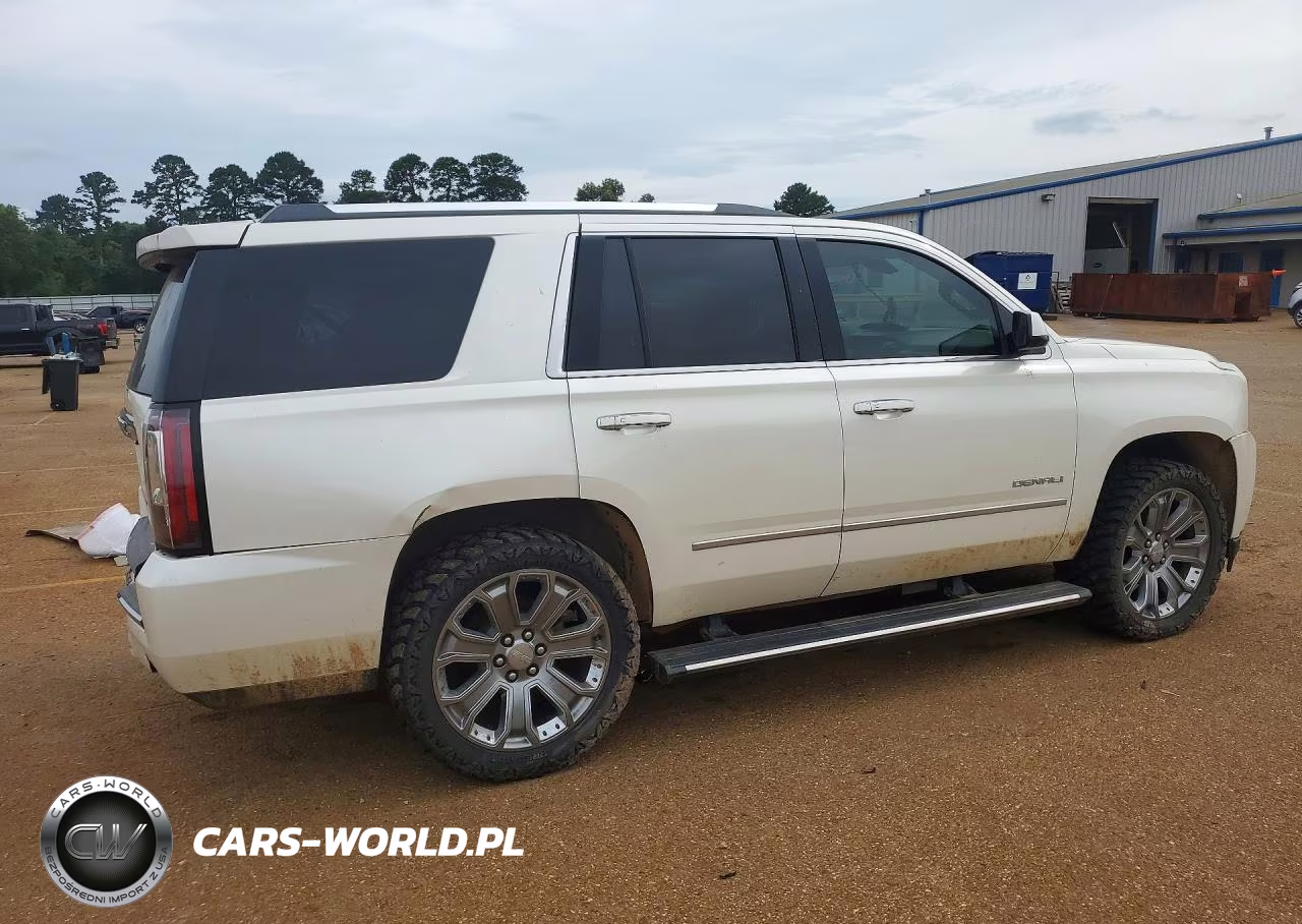 2015 GMC Yukon Denali VIN:1GKS2CKJ2FR645607 - 3