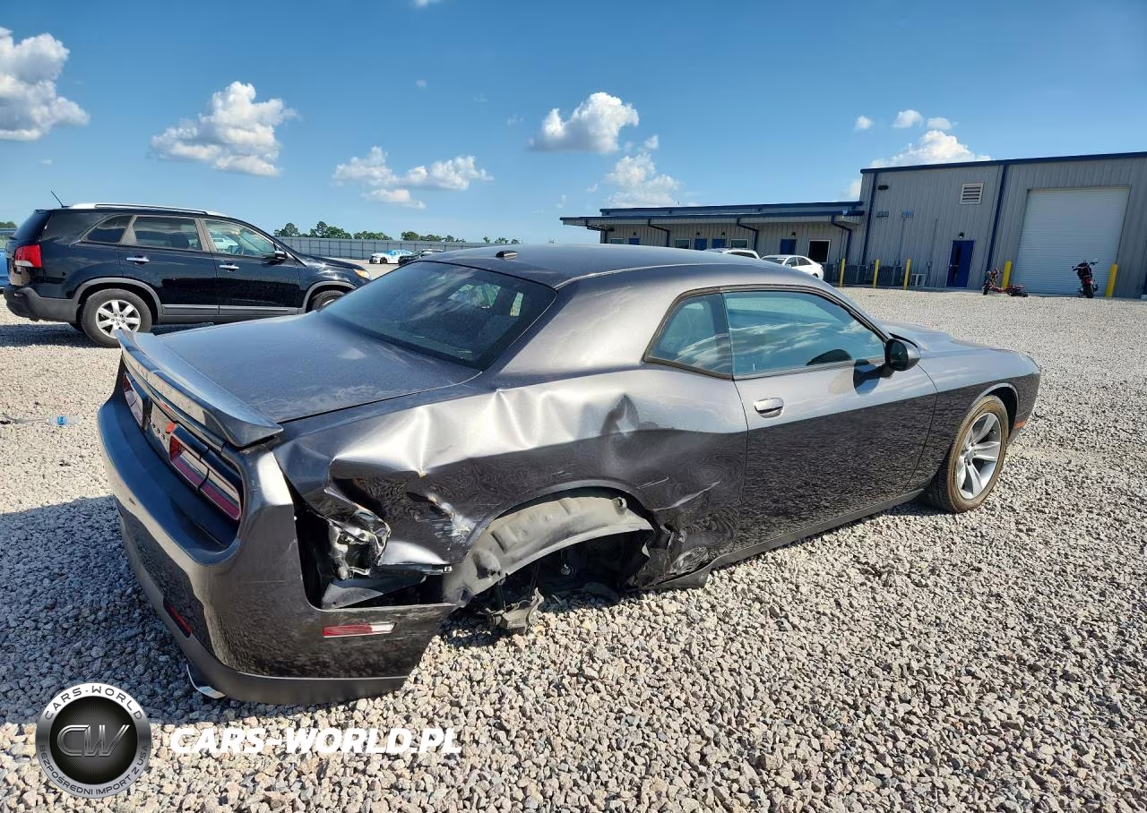 2019 Dodge Challenger Sxt VIN:2C3CDZAGXKH616082 - 3