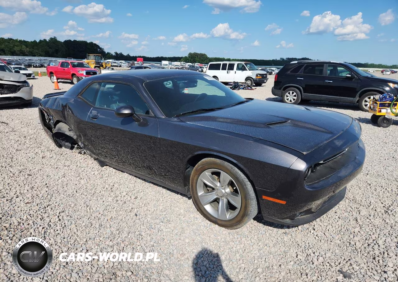 2019 Dodge Challenger Sxt VIN:2C3CDZAGXKH616082 - 4