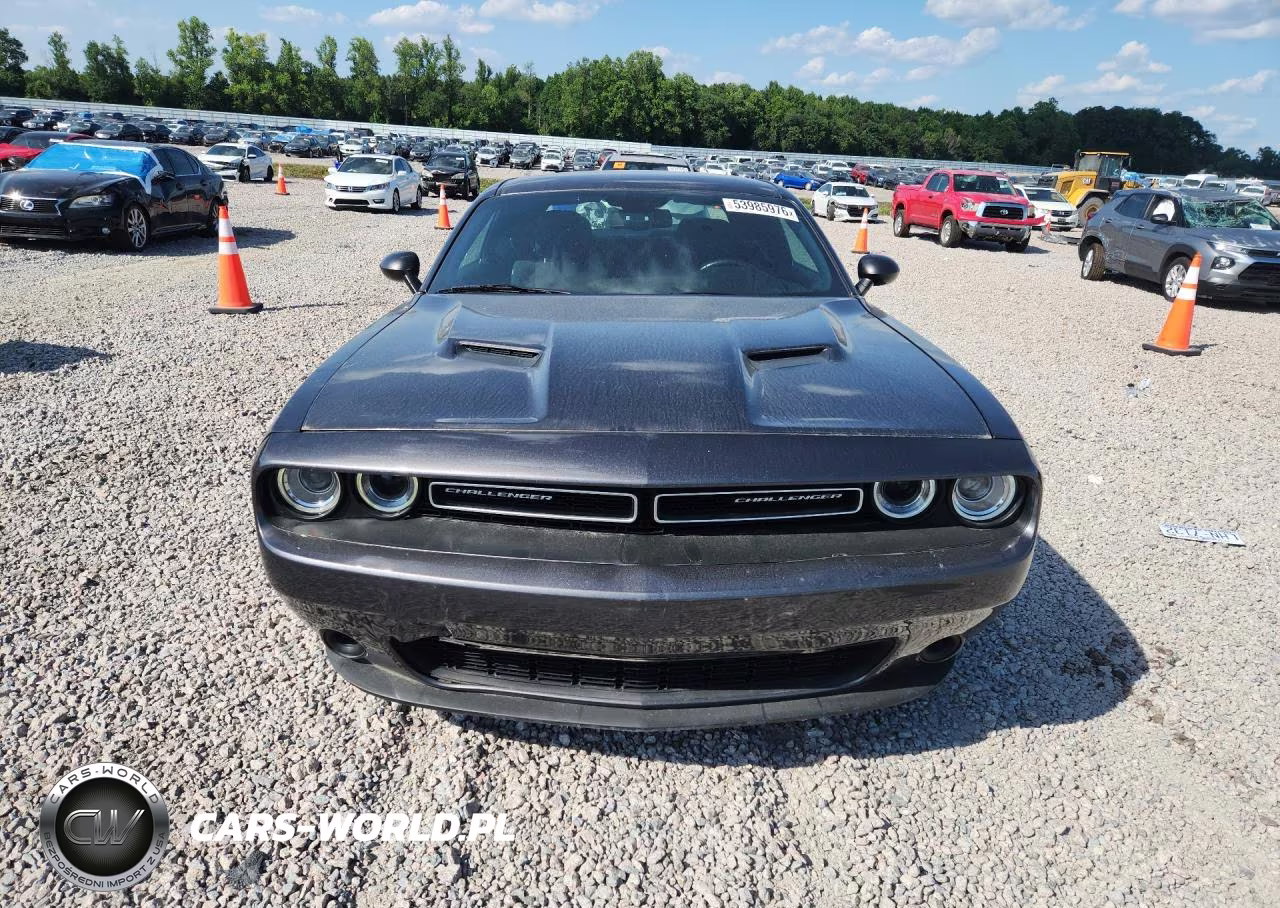 2019 Dodge Challenger Sxt VIN:2C3CDZAGXKH616082 - 5