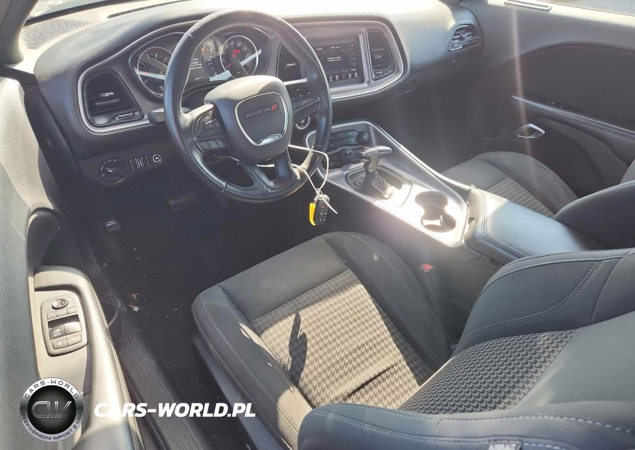 2019 Dodge Challenger Sxt VIN:2C3CDZAGXKH616082 - 8