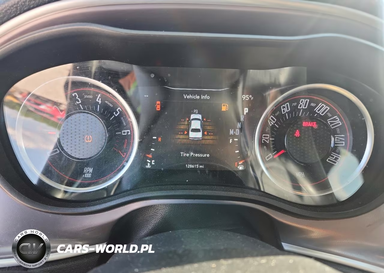 2019 Dodge Challenger Sxt VIN:2C3CDZAGXKH616082 - 9