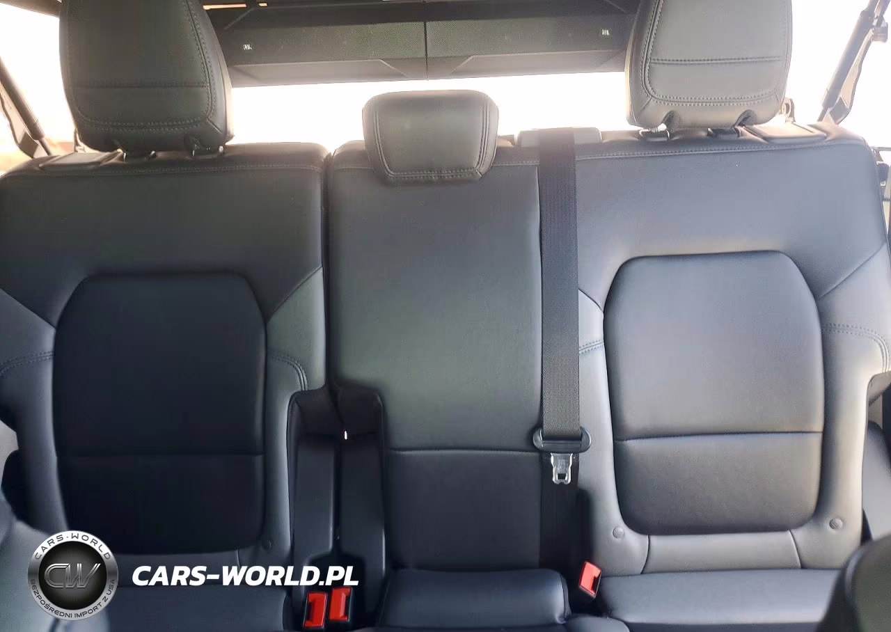 2022 Ford Bronco Base VIN:1FMEE5DP9NLB07366 - 10