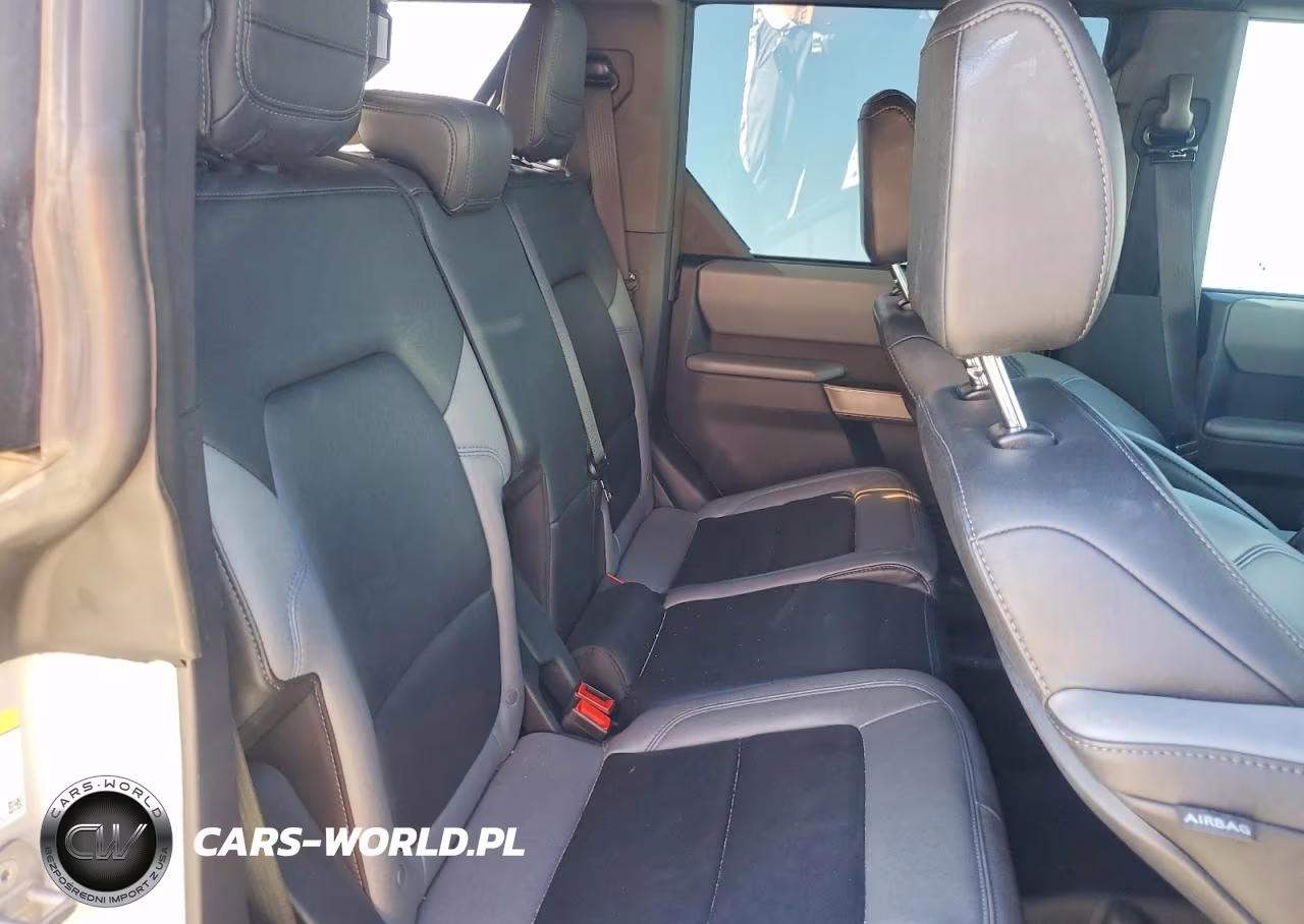 2022 Ford Bronco Base VIN:1FMEE5DP9NLB07366 - 11