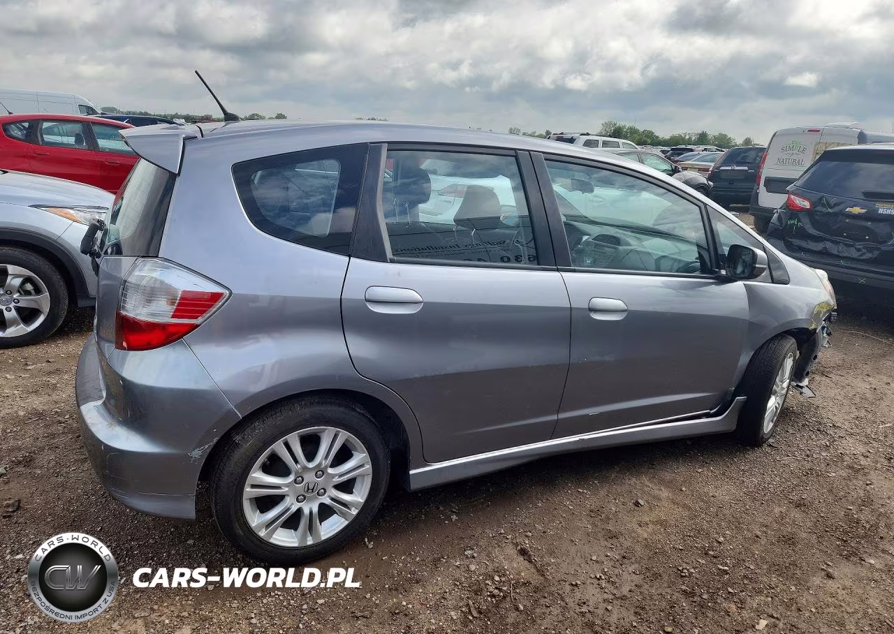 2009 Honda Fit Sport VIN:JHMGE88429S012091 - 3