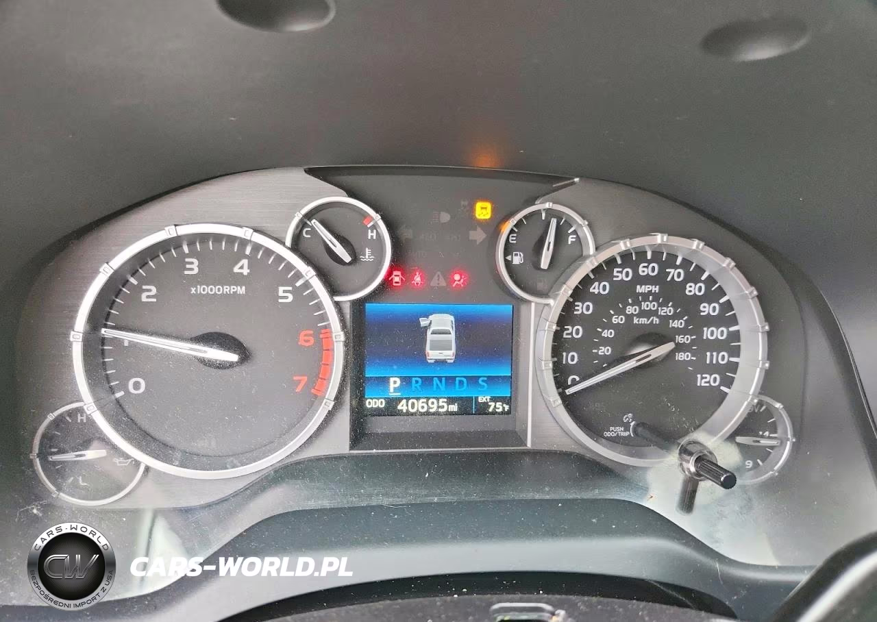 2017 Toyota Tundra Sr5 VIN:5TFUY5F11HX640387 - 9